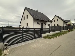 Prodej rodinného domu, Panenské Břežany, Nad Svatou Annou, 184 m2