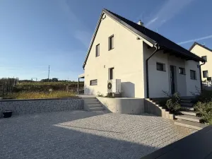 Prodej rodinného domu, Panenské Břežany, Nad Svatou Annou, 174 m2
