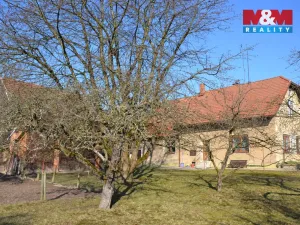 Prodej rodinného domu, Vestec, 349 m2