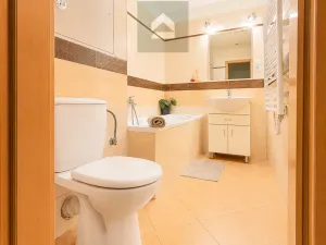 Prodej bytu 3+1, Plzeň - Lobzy, Dlouhá, 76 m2