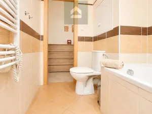 Prodej bytu 3+1, Plzeň - Lobzy, Dlouhá, 76 m2