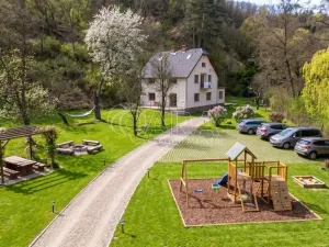Prodej rodinného domu, Beroun - Beroun-Hostim, Ke Svatému Jánu, 182 m2