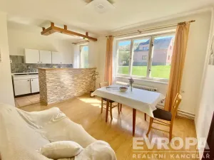 Prodej bytu 4+kk, Stříbrná Skalice, U Hřiště, 73 m2