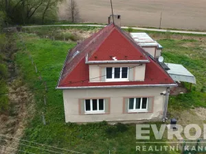 Prodej rodinného domu, Sezemice - Počaply, 150 m2