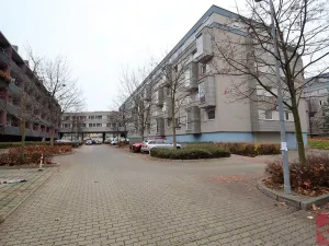 Pronájem garážového stání, Praha - Letňany, Chotěšovská, 14 m2