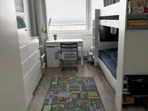 Pronájem bytu 3+1, Praha, Doležalova, 72 m2