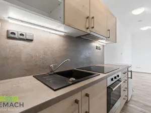 Pronájem bytu 1+kk, Uherské Hradiště, Prostřední, 33 m2