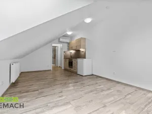 Pronájem bytu 1+kk, Uherské Hradiště, Prostřední, 33 m2