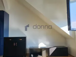 Pronájem bytu 2+kk, Praha, U plynárny, 75 m2