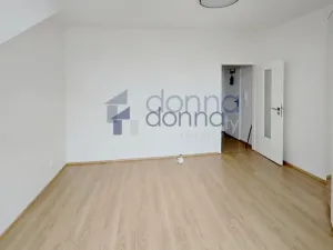 Pronájem bytu 2+kk, Praha, U plynárny, 75 m2