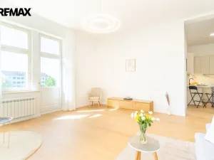 Pronájem bytu 2+kk, Praha - Vinohrady, Korunní, 65 m2