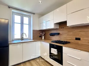 Pronájem bytu 2+kk, Pardubice, Teplého, 40 m2