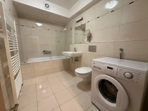 Pronájem bytu 1+kk, Praha - Holešovice, Letenské náměstí, 33 m2