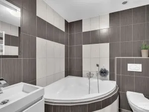 Prodej rodinného domu, Vysoká nad Labem, 280 m2