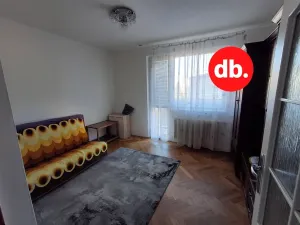 Pronájem bytu 2+1, Karlovy Vary, Krymská, 51 m2