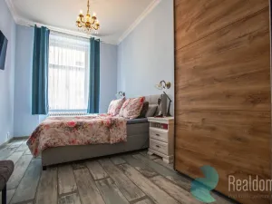 Prodej bytu 2+1, Karlovy Vary, Raisova, 75 m2