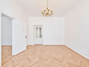 Pronájem bytu 3+1, Praha - Malá Strana, Karmelitská, 95 m2