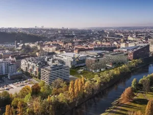 Pronájem kanceláře, Praha - Karlín, Karolinská, 3237 m2