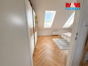 Prodej bytu 2+kk, Velký Újezd, Za Školou, 68 m2
