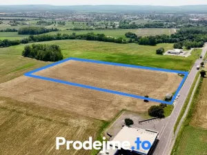 Prodej komerčního pozemku, Hevlín, 35000 m2