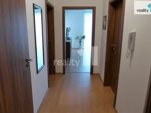 Pronájem bytu 1+1, Karlovy Vary - Doubí, Spálená, 50 m2