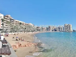 Prodej bytu 4+kk, Alicante, Španělsko, 75 m2