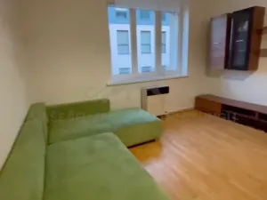 Pronájem bytu 1+kk, Praha - Smíchov, Křížová, 35 m2