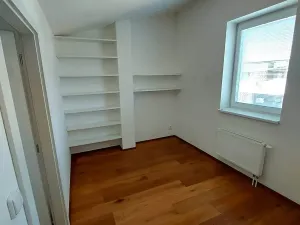 Pronájem bytu 2+kk, Zlín, Hřebíčkova, 41 m2