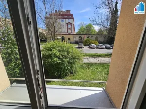 Pronájem bytu 1+kk, Plzeň, Strnadova, 54 m2