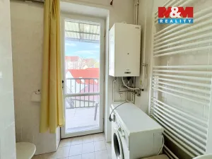 Pronájem bytu 2+kk, Pardubice - Zelené Předměstí, Masarykovo náměstí, 47 m2