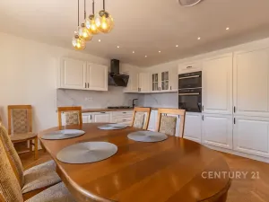 Prodej rodinného domu, Vojkovice, 180 m2