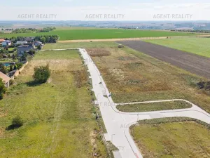 Prodej pozemku pro bydlení, Slaný, 800 m2