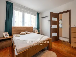 Pronájem bytu 2+1, Praha - Žižkov, Na vrcholu, 52 m2