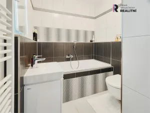 Prodej bytu 3+1, Kladno - Kročehlavy, Jaroslava Holečka, 65 m2