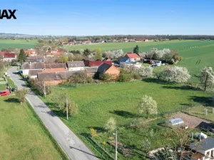 Prodej pozemku pro bydlení, Mžany, 863 m2