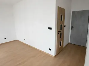 Prodej bytu 1+kk, Plzeň, Pařížská, 23 m2