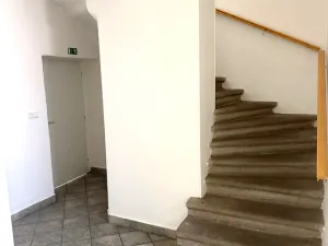 Pronájem kanceláře, Třebíč - Jejkov, Smila Osovského, 250 m2