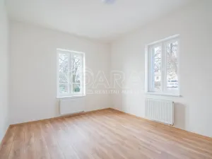 Pronájem bytu 4+kk, Dřevohryzy, 93 m2