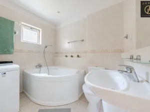 Prodej rodinného domu, Loděnice, Druhá, 147 m2