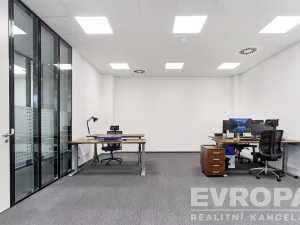 Pronájem kanceláře, Pardubice - Zelené Předměstí, třída Míru, 272 m2