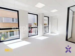 Pronájem kanceláře, Zlín, Rašínova, 108 m2