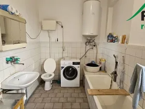 Prodej rodinného domu, Chodová Planá, 355 m2