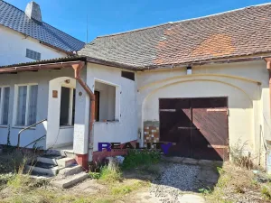 Prodej rodinného domu, Nepomyšl, 349 m2