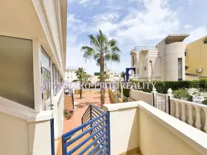 Prodej bytu 4+kk, Torrevieja, Španělsko, 57 m2