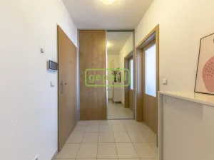 Prodej bytu 2+kk, Praha, Pískařská, 45 m2