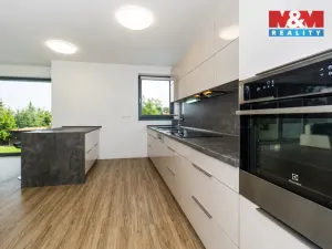 Prodej rodinného domu, Rohovládova Bělá, 287 m2