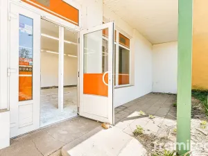 Prodej obchodního prostoru, Lhota Rapotina, 245 m2