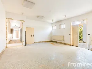 Prodej obchodního prostoru, Lhota Rapotina, 245 m2