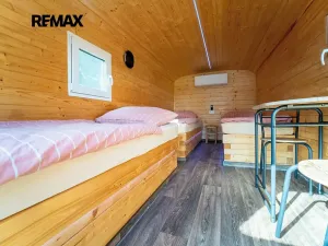 Prodej komerční nemovitosti, Chrášťany, 10917 m2