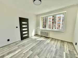 Prodej bytu 3+1, Tábor, Kpt. Jaroše, 63 m2